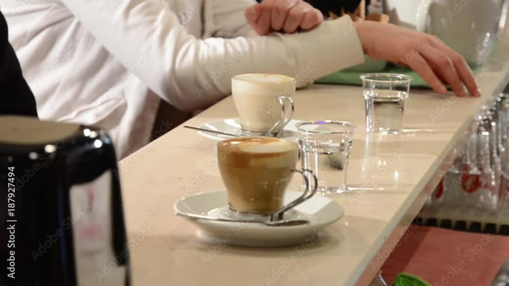 caffè macchiato al bar caffè macchiato al bar