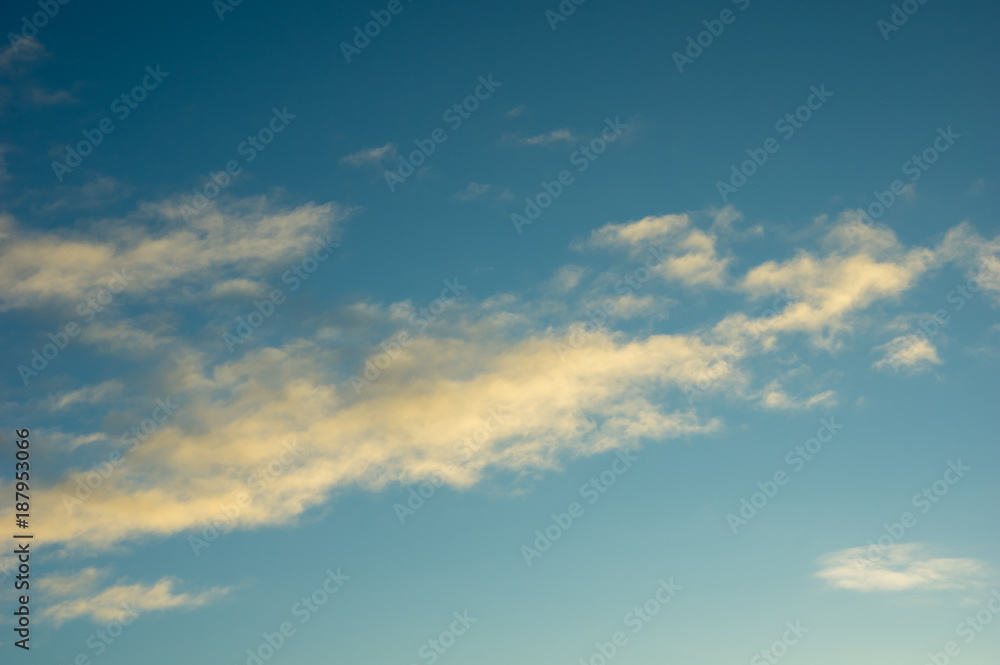 Fototapeta premium 夕暮れ雲
