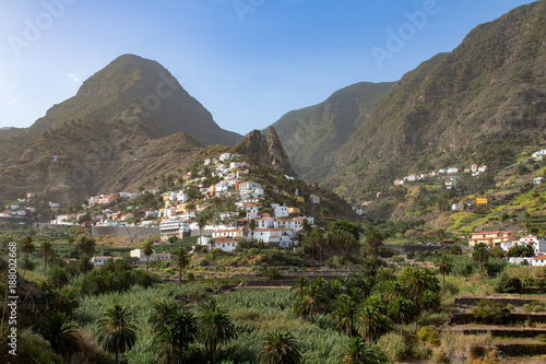 Malerisches Dorf Hermigua auf La Gomera photo