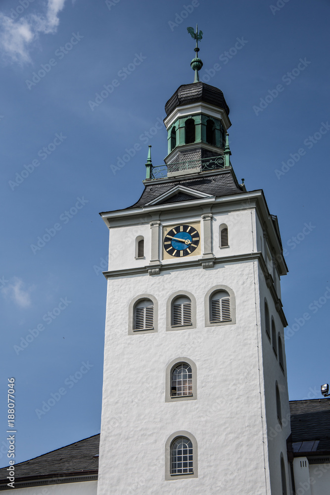 Kirchturm mit Glockenstuhl