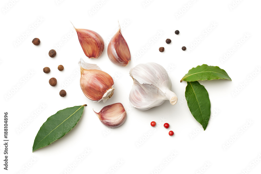 Garlic, Bay Leaves, Allspice and Pepper Isolated on White Background - obrazy, fototapety, plakaty 