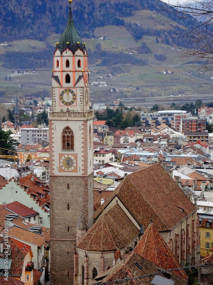 Obraz premium architettura chiesa paese villaggio case antico