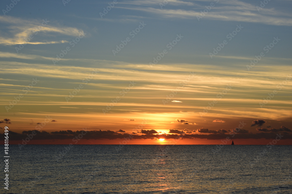 Naklejka premium sunrise in Hollywood beach Florida