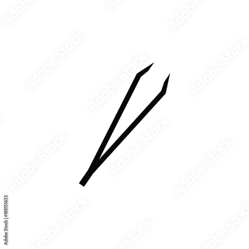 tweezers icon. Elements of beauty saloon icon. Premium quality graphic design. Signs, outline symbols collection icon for websites, web design, mobile app, info graphic