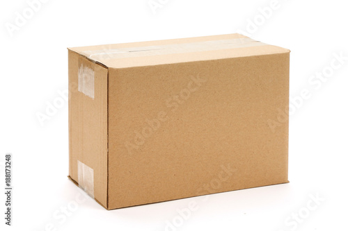 Carton cardboard box © yang