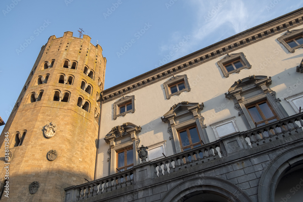 Orvieto (Umbria, Italy), historic buildings in Piazza della Repubblica