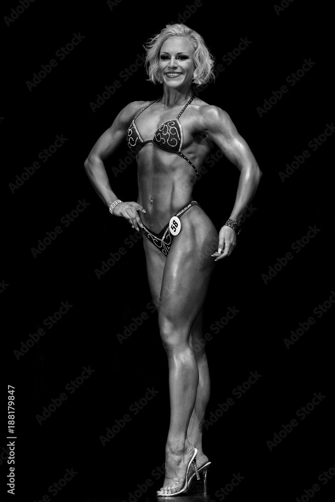 fitness model posing in competitions fitness model posing in competitions
