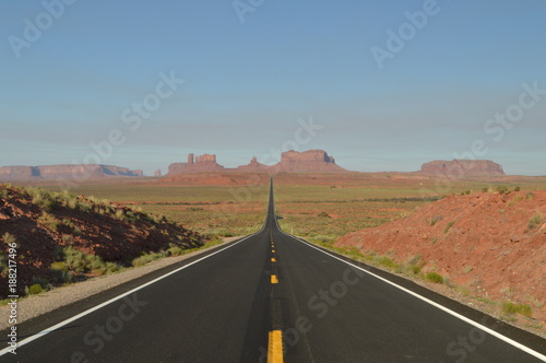 Forrest Point. Mille 13 Highway Going To Monument Valley. The Paradise of Geology. June 24, 2017. Utah. EEUU. USA.