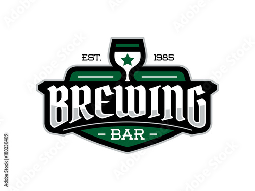 Modern professional label for a craft beer