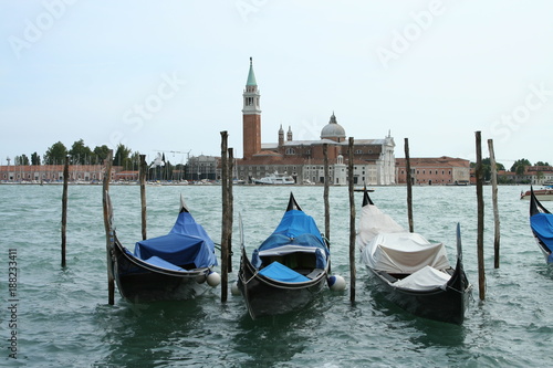 Venetian gondolas © 7sietes