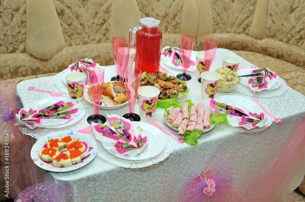 Christmas Family Dinner Table Concept Christmas Family Dinner Table Concept