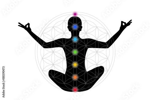 sitzend meditierende person blume des lebens