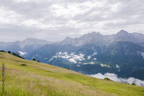 Scuol, Engadin, Unterengadin, Motta Naluns, Alpen, Graubünden, Wanderweg, Panoramaweg, Höhenweg, Inn, Fluss, Sommer, Schweiz photo