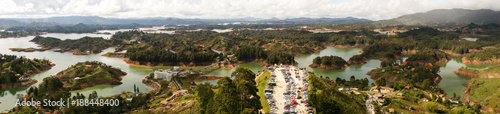 Foto Looking down from el penon de Guatape near medellin, Colombia.