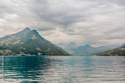 lucerne lake vierwaldstaettersee swiss landscape