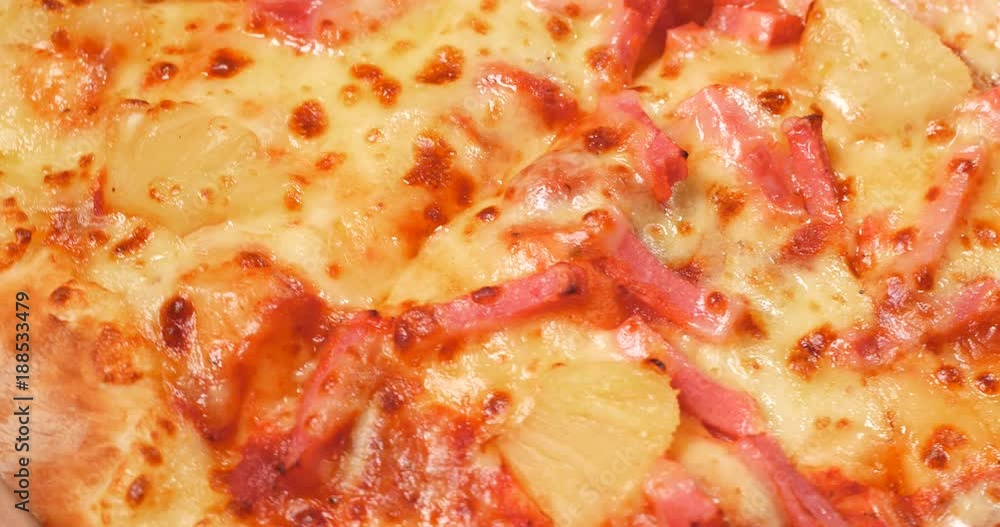 Spinning of cheese pizza