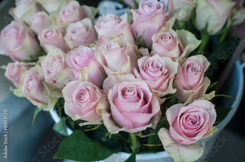 bouquets de rose chez le fleuriste