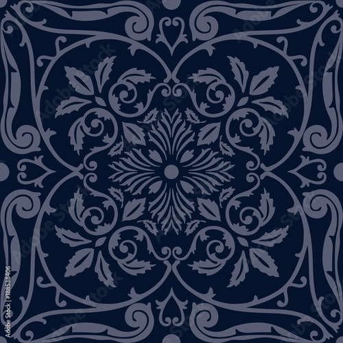 Vector seamless pattern tiling with arabesque © mindfullness
