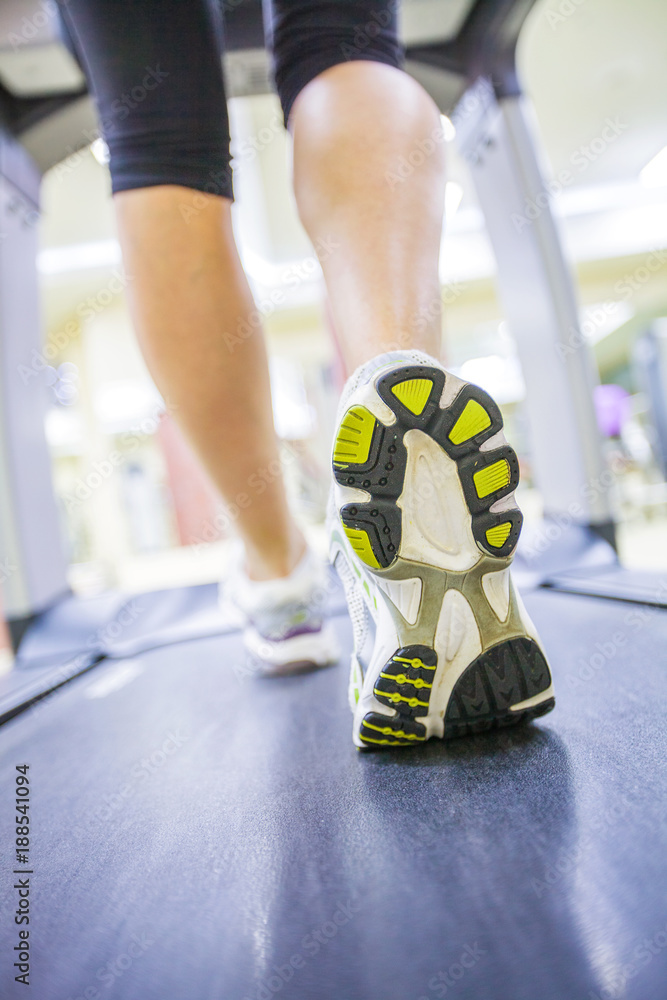 sporty people in gym