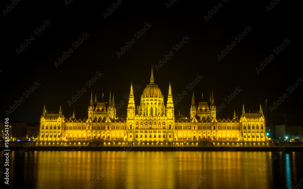 Naklejka premium Budapest - Parliament building