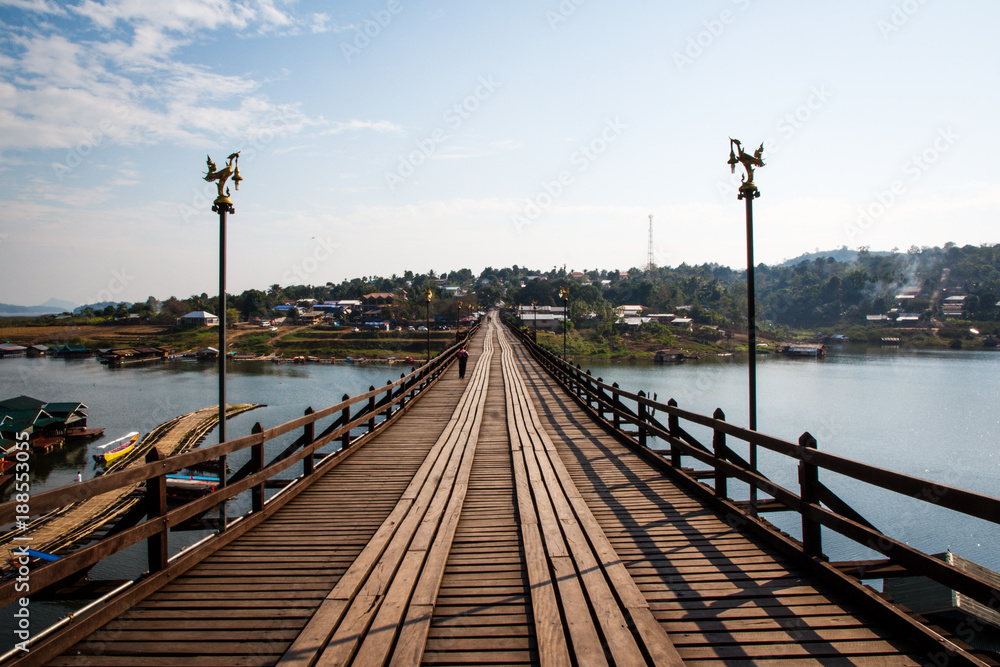 Antico ponte di legno a Sangkhlaburi 