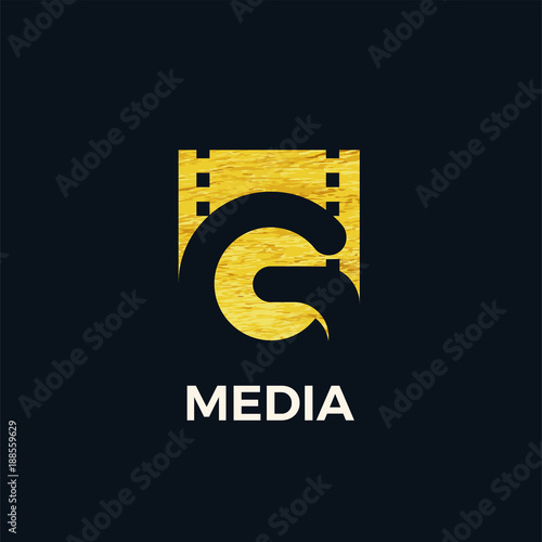 Gold g media icon
