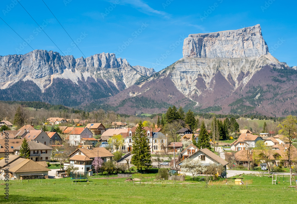 Houses in Chichilianne in France, with mount Aiguille