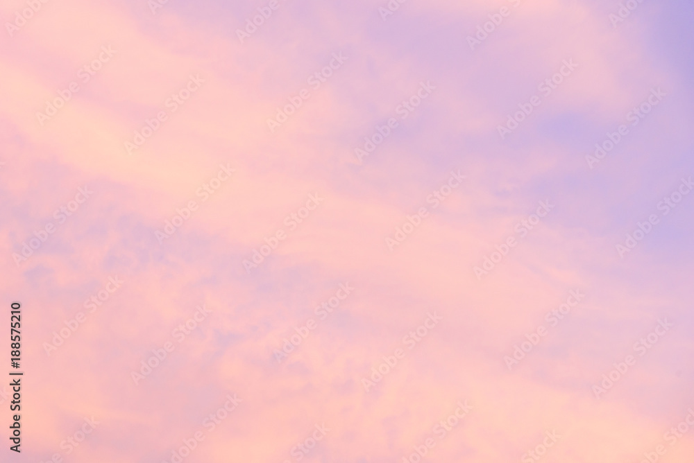 Obraz premium Ultra violet twilight sky with cloud in the morning.