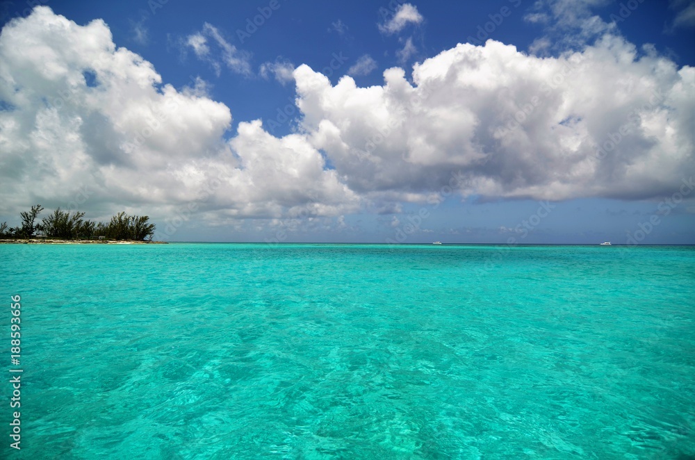 a metà tra cielo e mare