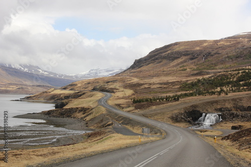 Road to nowhere 