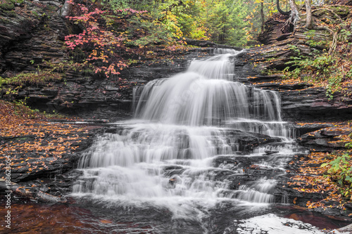 Fototapeta Naklejka Na Ścianę i Meble -  Onondaga Falls at Ricketts Glen - Pennsylvania