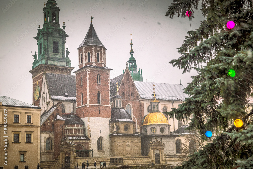 Fototapeta premium The Wawel Cathedral in Krakow during Christmas, the historic Polish city, Europe.