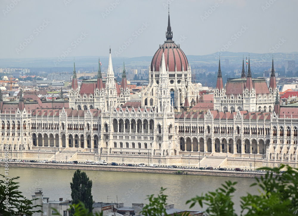 Fototapeta premium View of the parliament building, Budapest, Hungary 