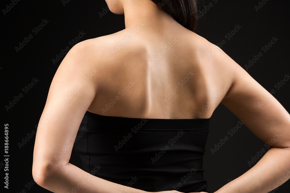 Naklejka premium 肩甲骨クローズアップ