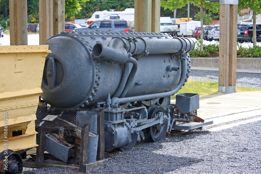 Naklejka premium Vintage mine steam engine