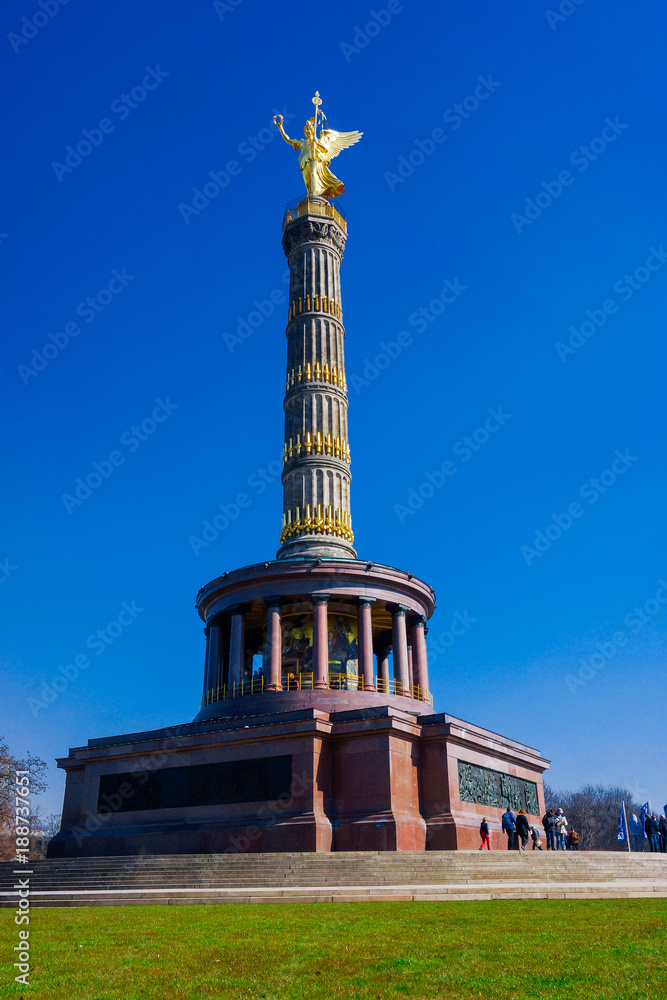 Victory monument (Siegessauele) in Berlin Victory monument (Siegessauele) in Berlin