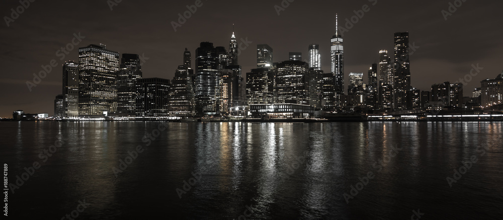 New York City Skyline bei Nacht - obrazy, fototapety, plakaty 