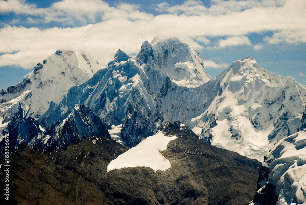Fototapeta premium Landscape in Huayhuash