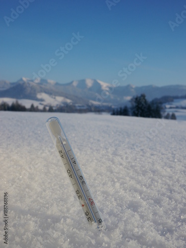 thermometer snow