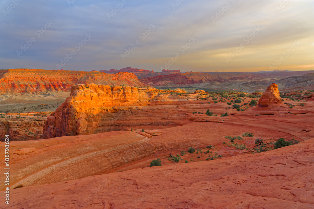 Fototapeta premium Dedicate Arch in Arches National Park, Utah