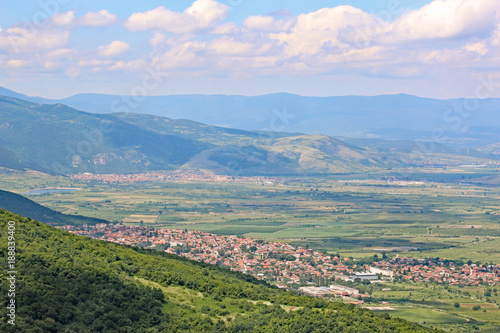 Valley in central Bulgaria © Jenny Thompson