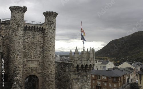 Ponferrada clastle photo