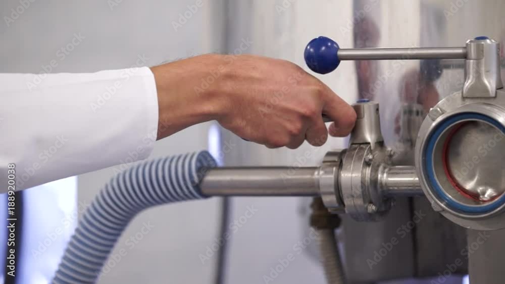 milk products. production of cheese. separator for milk. separation of