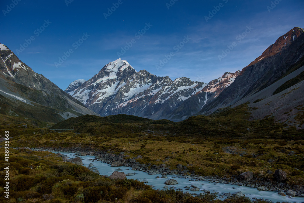 Fototapeta premium landscape of mt.cook national park, New Zealand