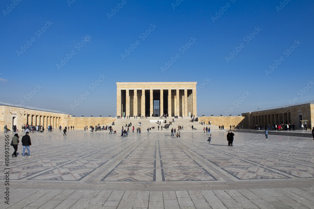Öğlen vakti Anıtkabir