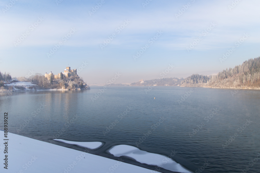 Naklejka premium Winter landscape in Niedzica, Poland.
