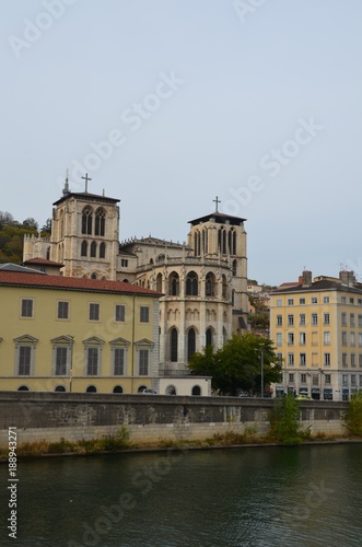 La cathédrale Saint-Jean-Baptiste de Lyon