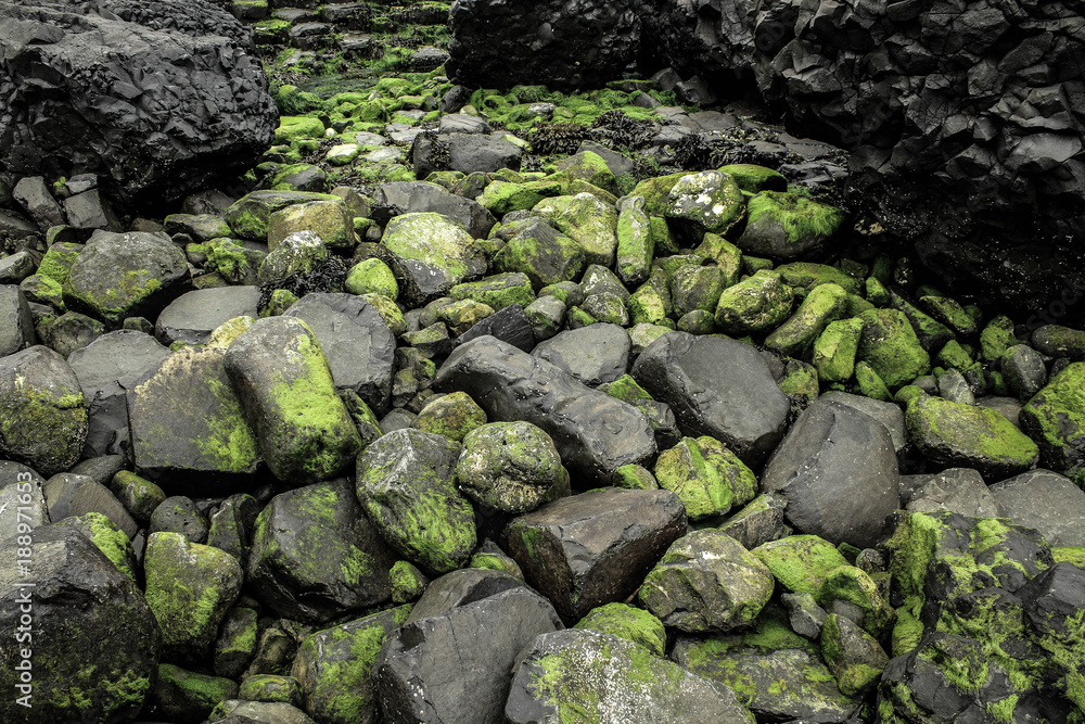 NorthernIrelandGreenRocks