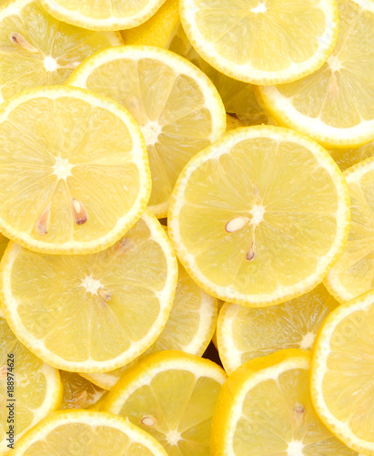 slices of lemon