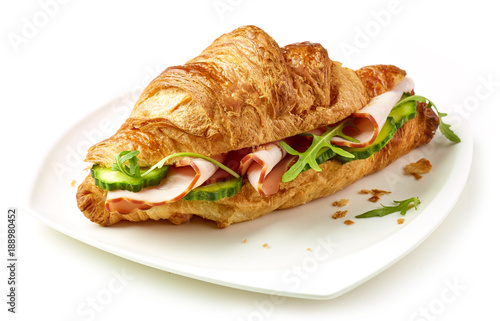 croissant with ham and cucumber